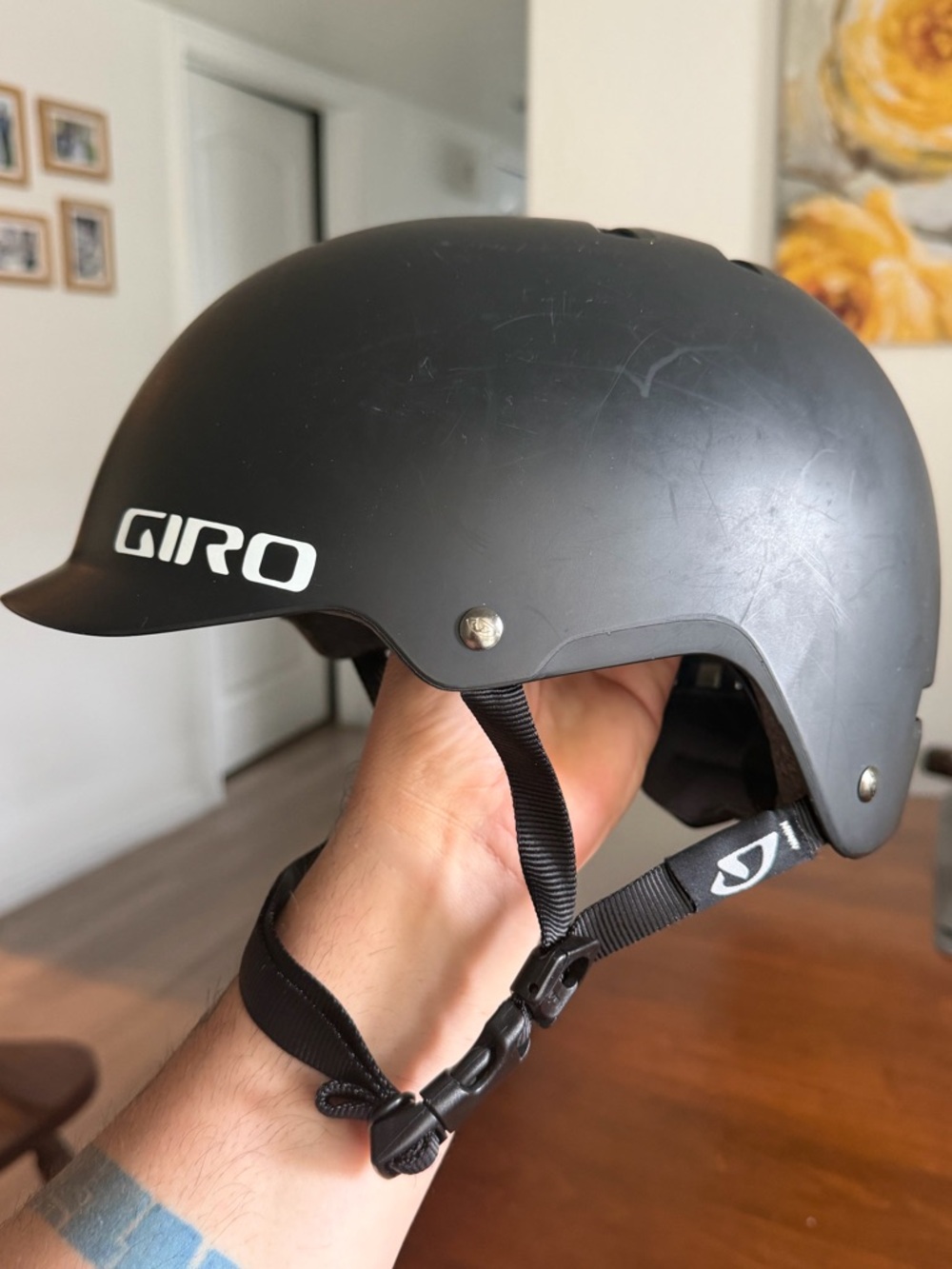 Giro Surface Helmet Matte Black – Skate / Snowboard Retro Style